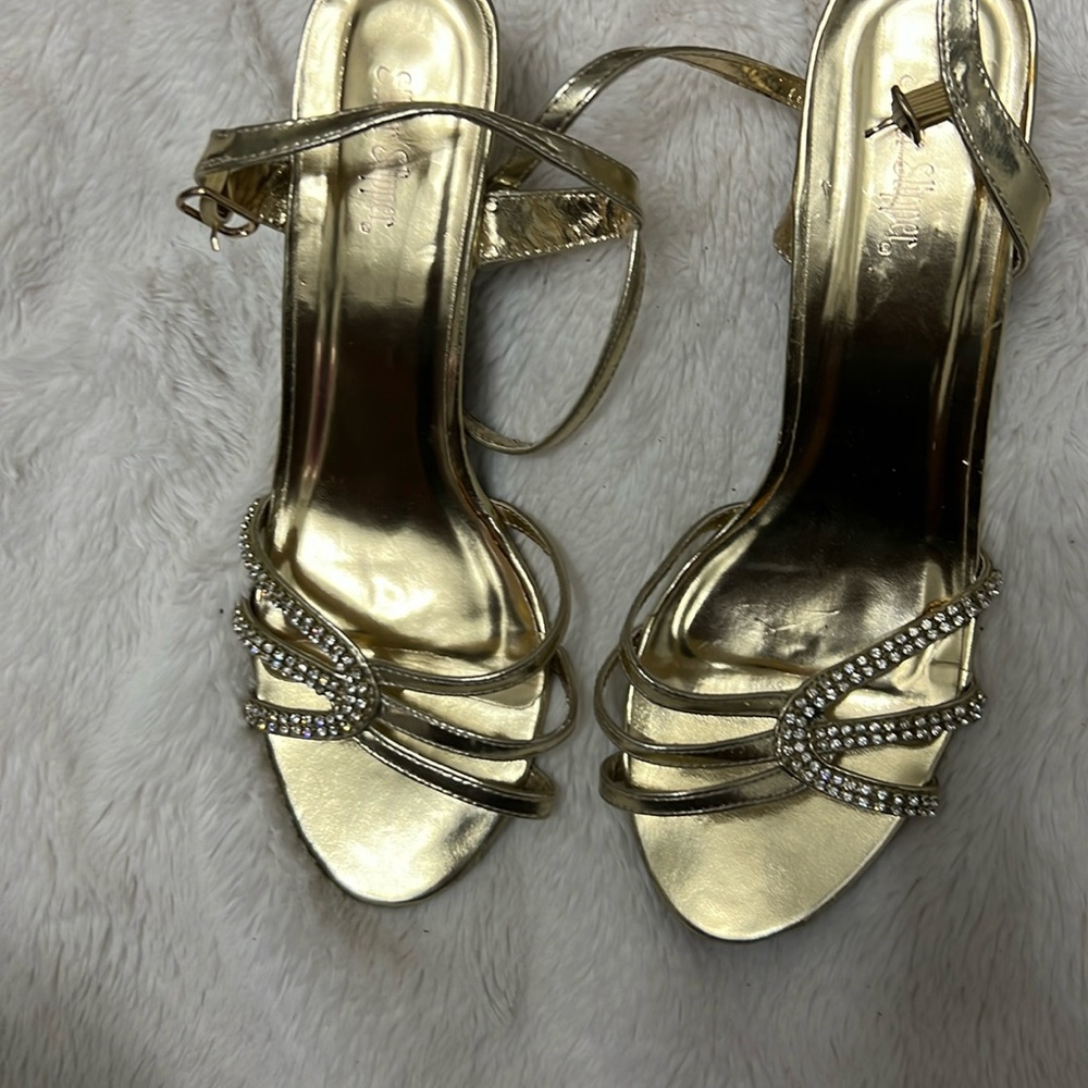 “Gold Heels “